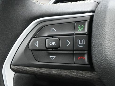 Used 2024 Jeep Grand Cherokee L Limited w/ Luxury Tech Group II image 7