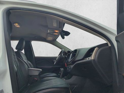 Used 2014 Jeep Cherokee Trailhawk w/ Leather Interior Group image 15