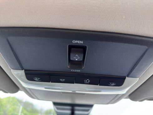 New 2026 Nissan Altima 2.5 SR AWD/4WD image 23