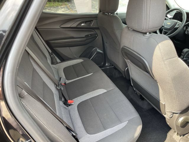 Used 2025 Chevrolet TrailBlazer LT FWD image 15