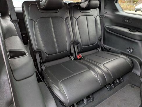 Certified 2024 Jeep Grand Cherokee L Limited w/ Luxury Tech Group II image 29