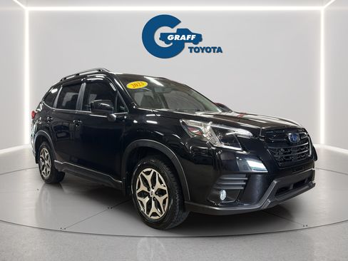 Used 2023 Subaru Forester Premium AWD/4WD image 11
