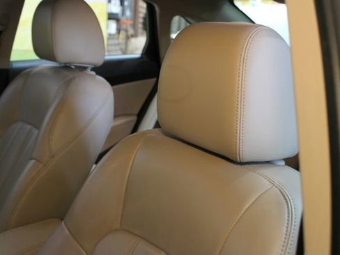 Used 2016 Buick Verano Leather w/ Experience Buick Package FWD image 17