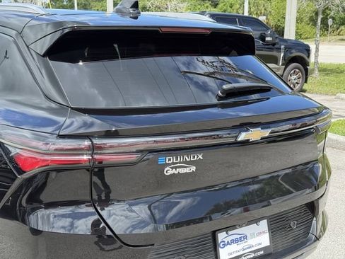 Used 2025 Chevrolet Equinox EV LT w/ Convenience Package image 10