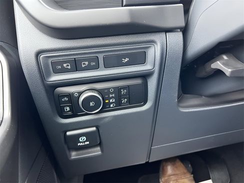 Used 2024 Ford F150 XLT w/ Equipment Group 302A MID image 31