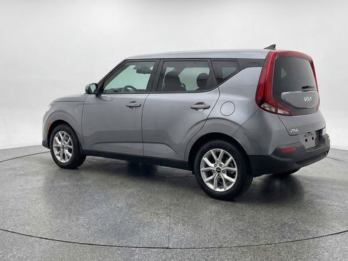 Used 2025 Kia Soul LX w/ LX Technology Package image 6
