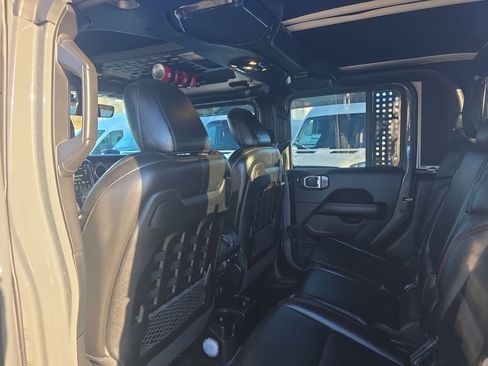 Used 2020 Jeep Gladiator Rubicon image 30