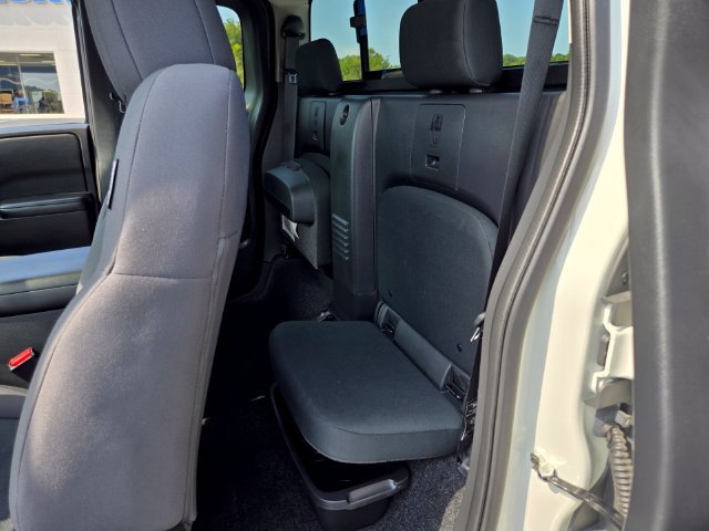 Used 2025 Nissan Frontier S AWD/4WD image 11
