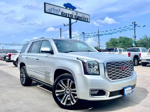 Used 2019 GMC Yukon Denali w/ Denali Ultimate Package RWD image 1