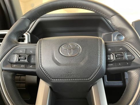 Used 2025 Toyota 4Runner SR5 image 27