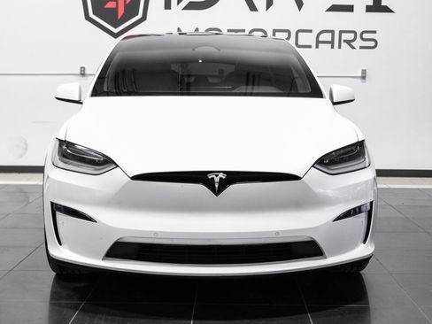 Used 2022 Tesla Model X image 3