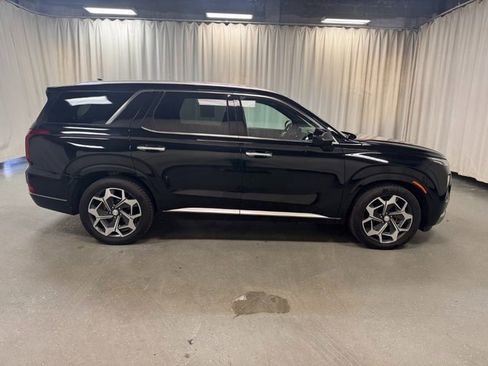 Used 2022 Hyundai Palisade Calligraphy image 3
