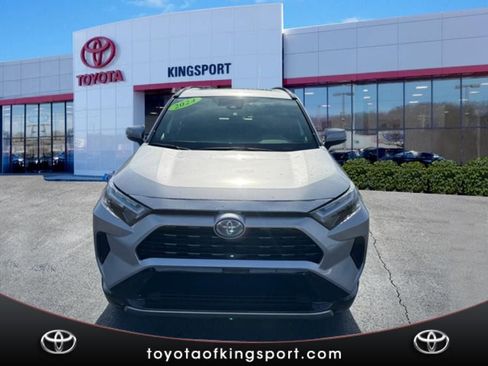 Certified 2024 Toyota RAV4 SE w/ Convenience Package image 8