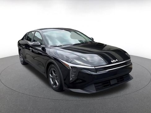 Used 2025 Kia K4 FWD image 3