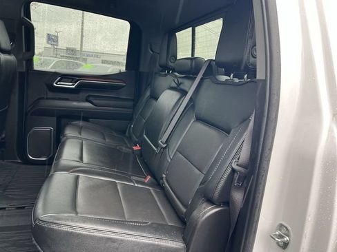 Used 2024 GMC Sierra 1500 Denali w/ Denali Reserve Package AWD/4WD image 17
