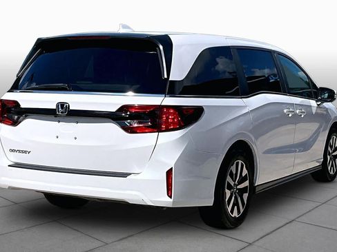 Certified 2025 Honda Odyssey EX-L image 12