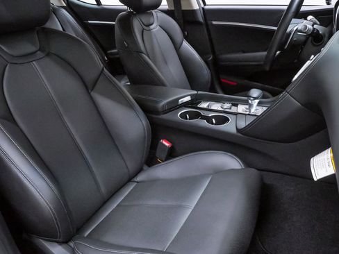 Certified 2026 Genesis G70 2.5T AWD/4WD image 14