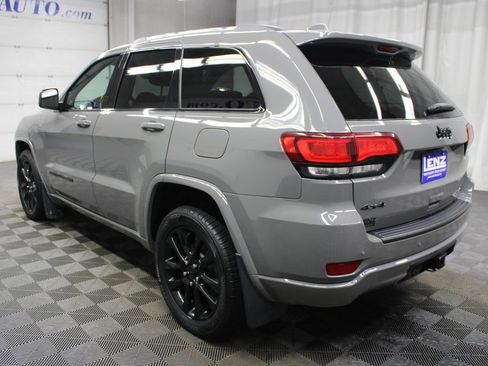 Used 2021 Jeep Grand Cherokee Altitude AWD/4WD image 7