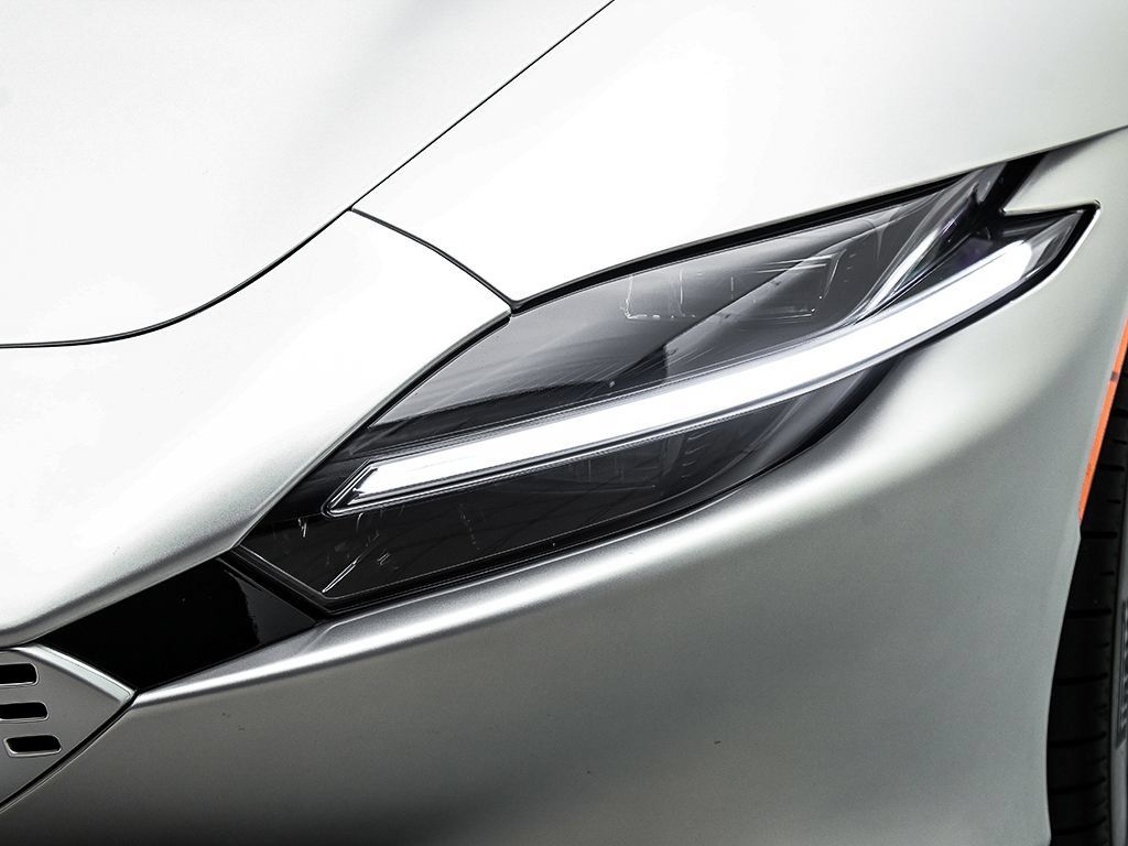 Certified 2025 Ferrari Roma Spider RWD image 32