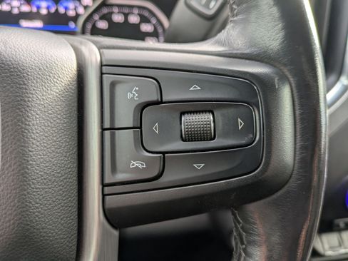 Used 2022 GMC Sierra 3500 Denali w/ Denali Black Diamond Edition image 18