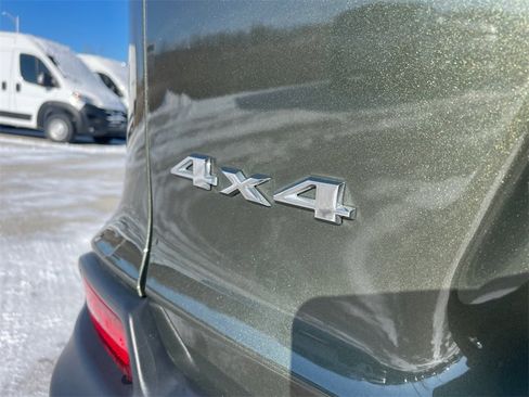 Used 2019 Jeep Cherokee Latitude Plus w/ Cold Weather Group image 49