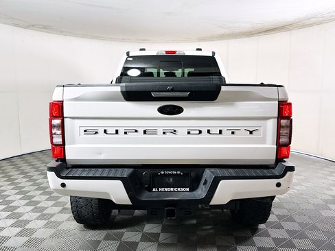 Used 2022 Ford F250 Lariat image 4