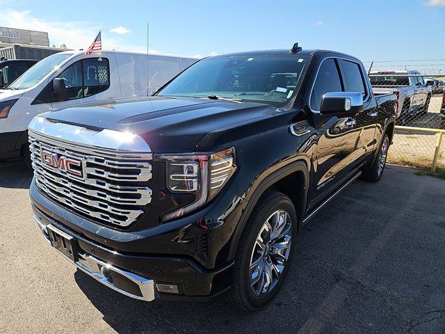 Used 2024 GMC Sierra 1500 Denali w/ Denali Reserve Package AWD/4WD image 1