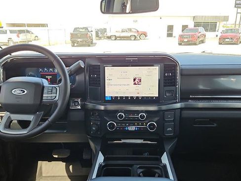Used 2025 Ford F250 Lariat w/ Chrome Package AWD/4WD image 9