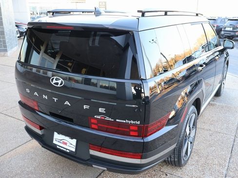 Used 2025 Hyundai Santa Fe Limited image 6
