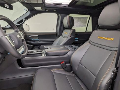 New 2026 Ford Expedition Tremor image 2