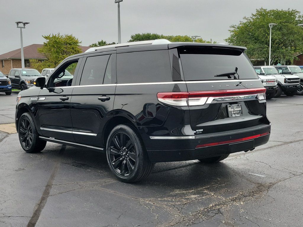 Certified 2023 Lincoln Navigator Reserve AWD/4WD image 6
