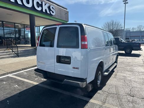 Used 2024 GMC Savana 2500 w/ Driver Convenience Package image 8