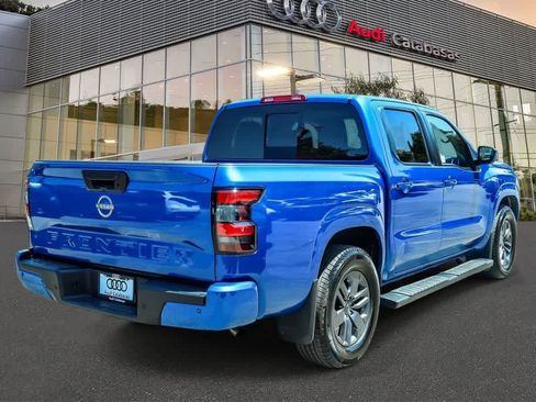 Used 2025 Nissan Frontier SV RWD image 4