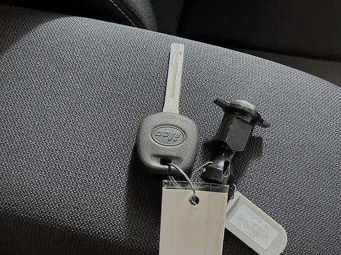 Used 2025 Toyota Corolla LE image 35