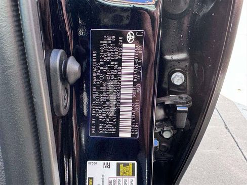 Used 2025 Toyota Corolla SE image 21