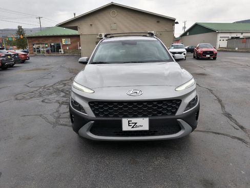 Used 2023 Hyundai Kona SEL AWD/4WD image 3