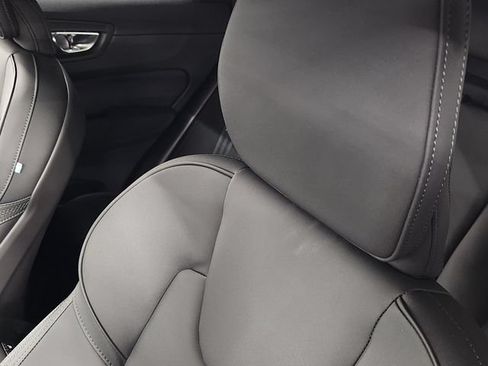 New 2026 Volvo XC60 B5 Plus w/ Climate Package AWD/4WD image 15