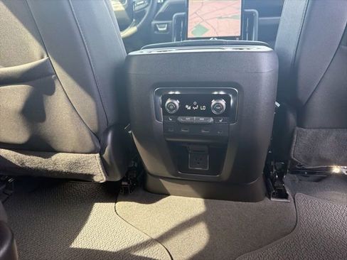 Used 2026 GMC Yukon AT4 w/ AT4 Premium Plus Package AWD/4WD image 8