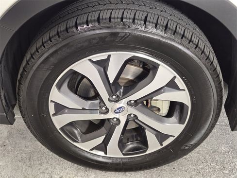Used 2020 Subaru Outback Touring XT image 11