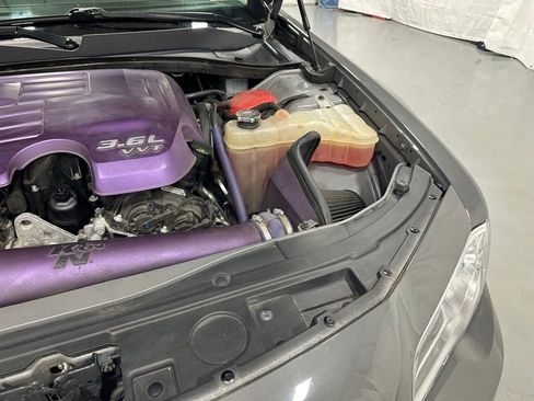 Used 2019 Chrysler 300 Touring RWD image 66