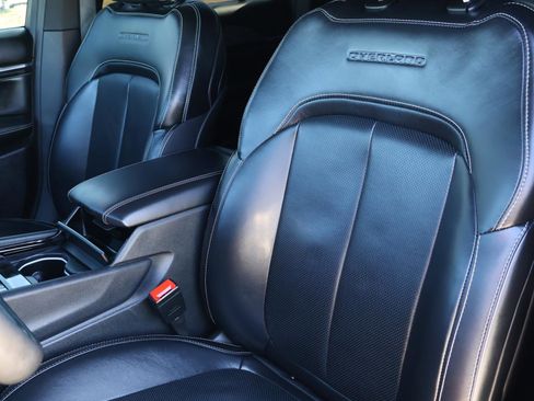 Used 2025 Jeep Grand Cherokee Overland image 17