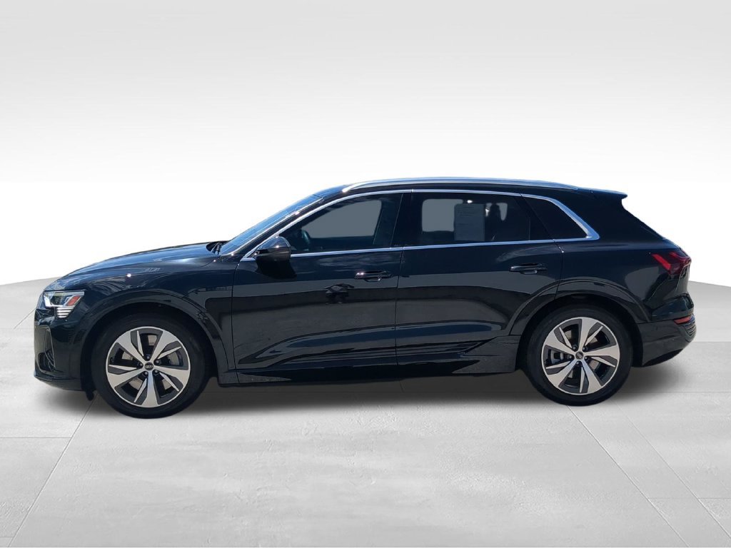 Used 2024 Audi Q8 e-tron Premium Plus w/ Premium Plus Package AWD/4WD image 6