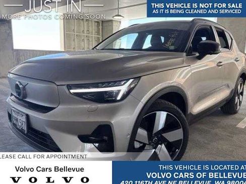 Used 2023 Volvo XC40 Recharge Ultimate w/ Protection Package Premier AWD/4WD image 1
