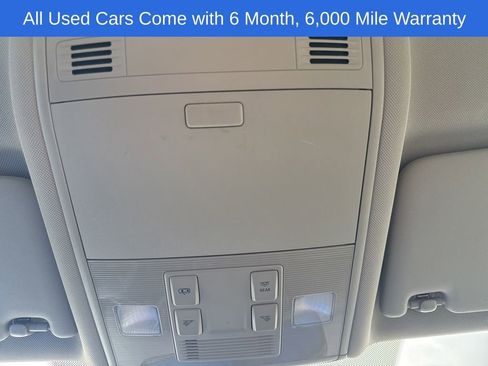 Used 2018 Volkswagen Golf S image 19