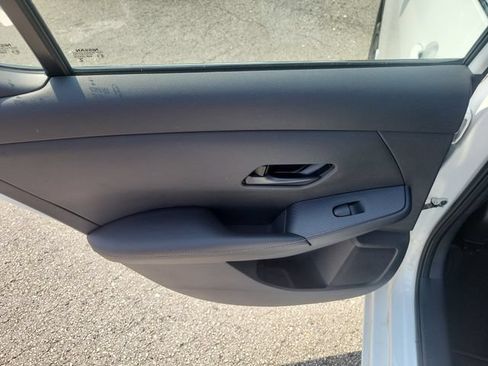 Certified 2024 Nissan Sentra SV FWD image 10