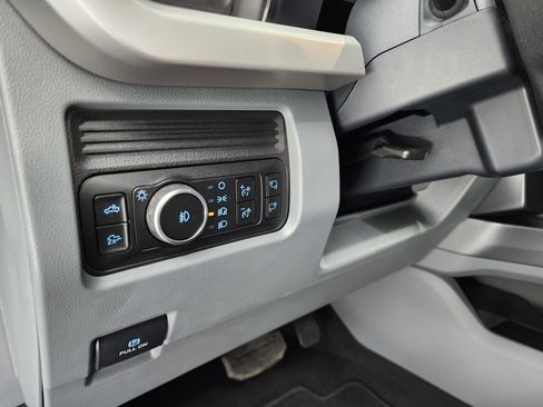 Used 2025 Ford F250 XLT w/ Black Appearance Package image 45