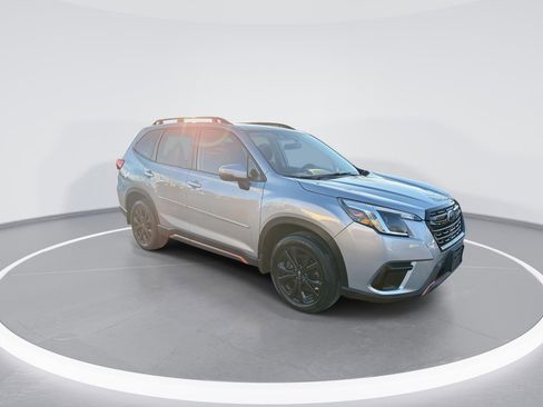 Used 2023 Subaru Forester Sport image 2