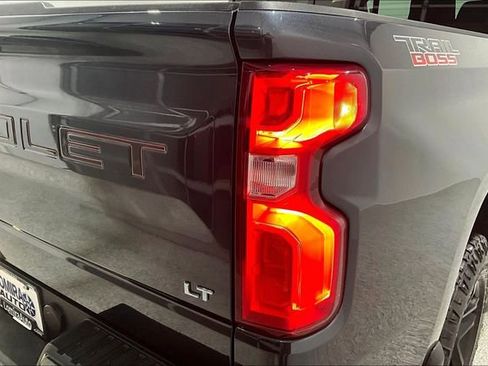 Used 2020 Chevrolet Silverado 1500 LT Trail Boss image 25