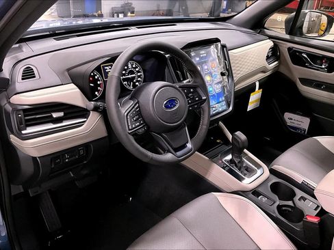 Used 2025 Subaru Forester Limited AWD/4WD image 8