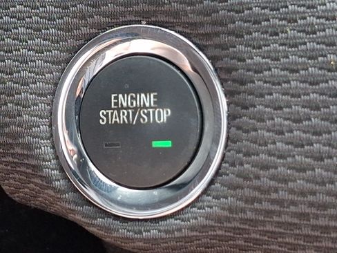 Used 2019 Chevrolet Cruze LT w/ Convenience Package FWD image 23
